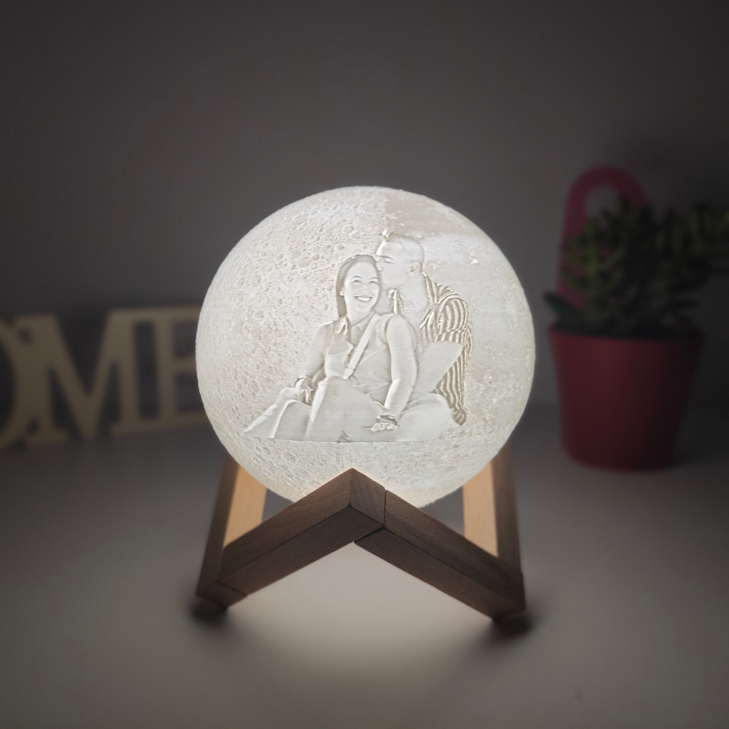 Luminária lunar 3D personalizável - The Moon Moments
